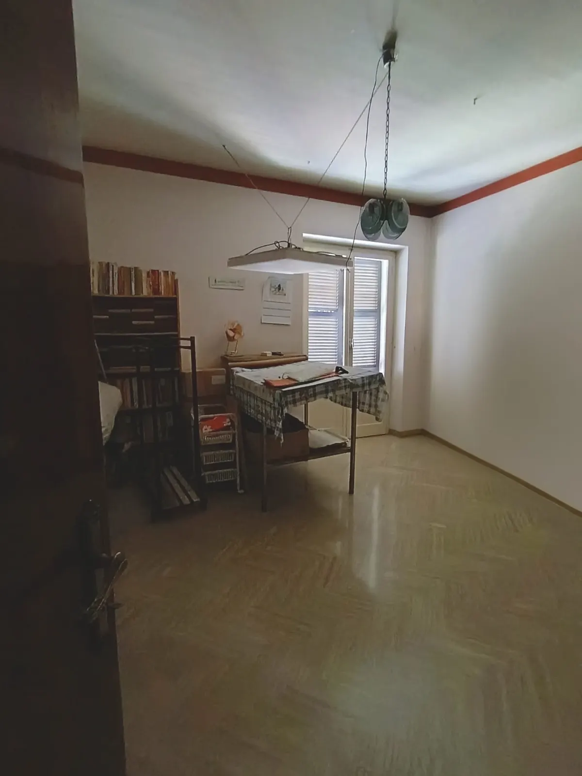 Casa Indipendente di 3 piani+ mansarda con laboratorio al P. Terra e grande garage doppio · foto 11