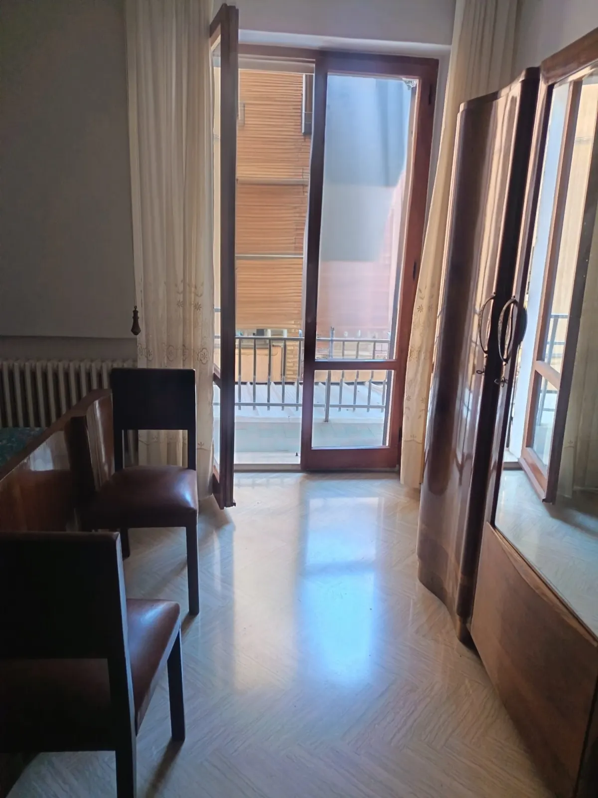 Casa Indipendente di 3 piani+ mansarda con laboratorio al P. Terra e grande garage doppio · foto 12