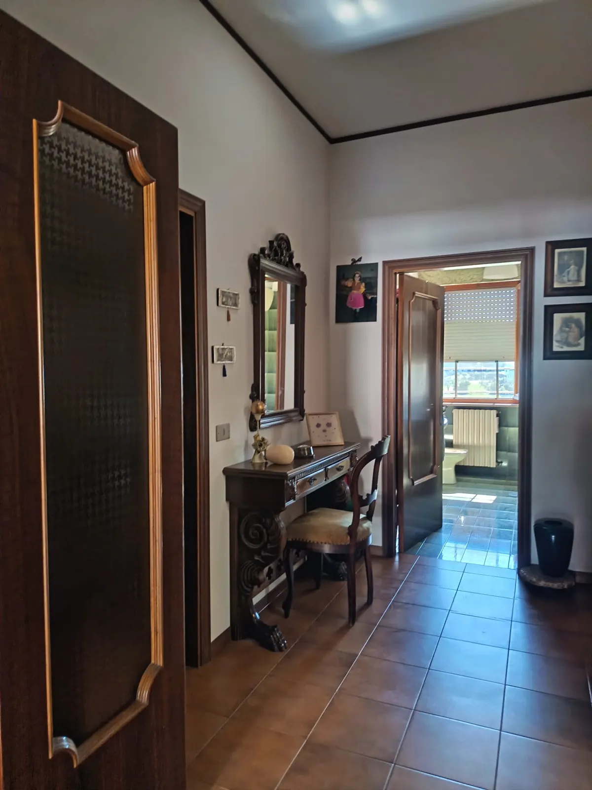 Appartamento di 130 mq con Open Space, 3 camere, 1 bagno finestato, ripostiglio, grande terrazzo e 2 terrazzini, soffitta di 20 mq al 2°P senza ascensore. · foto 12