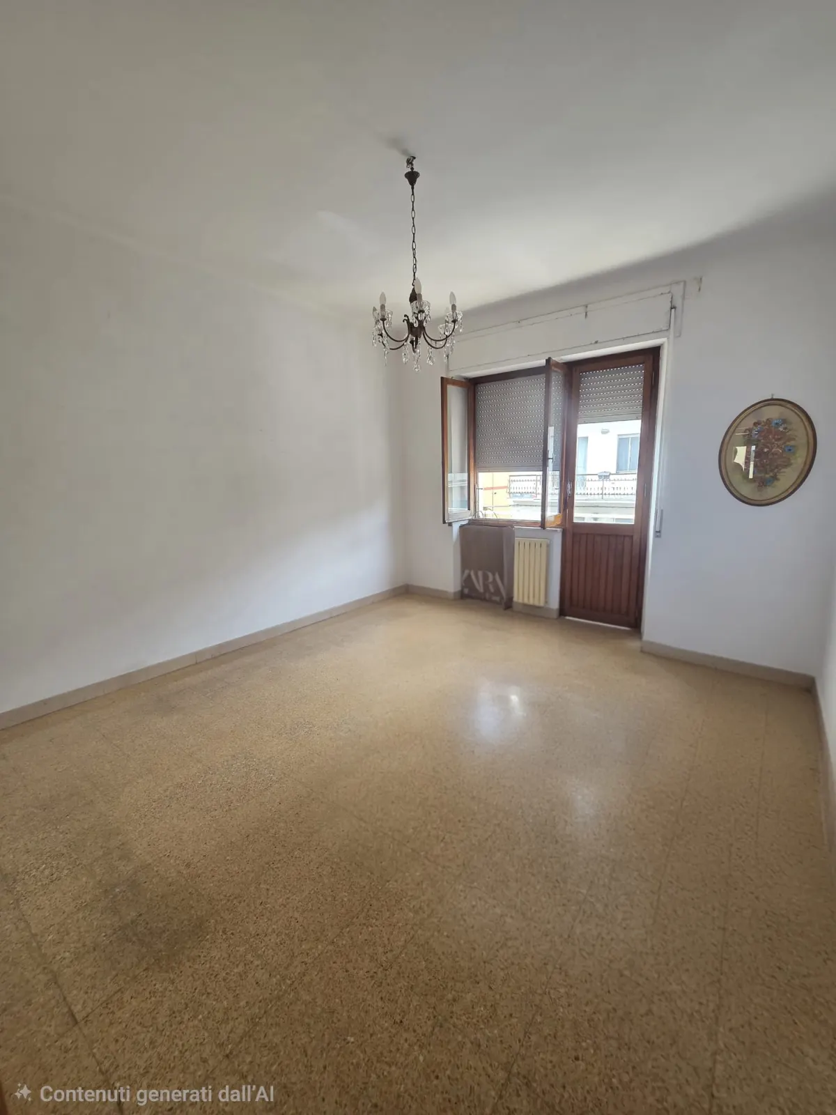Appartamento ampia metratura, tra centro e mare, in quadrifamigliare, secondo ed ultimo piano + soffitta, senza ascensore. Divisibile in 2 appartamenti · foto 19