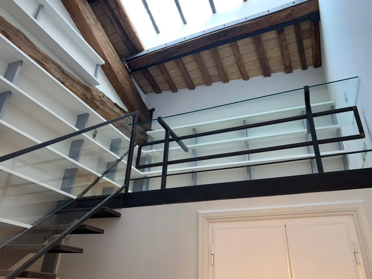 Attico con vista e lungo balcone · foto 17