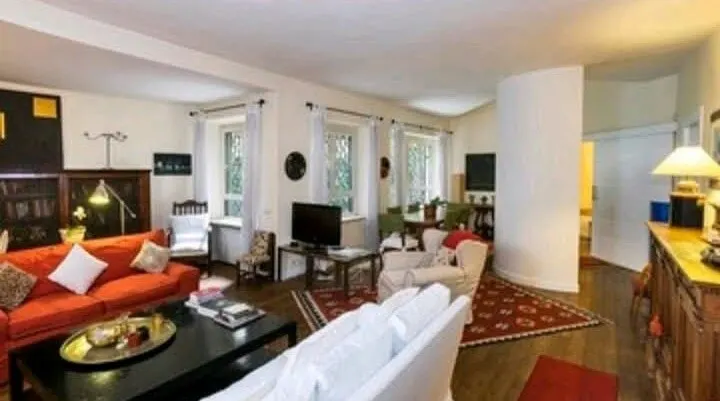 Residenza d'artista con giardino e posto auto · foto 3