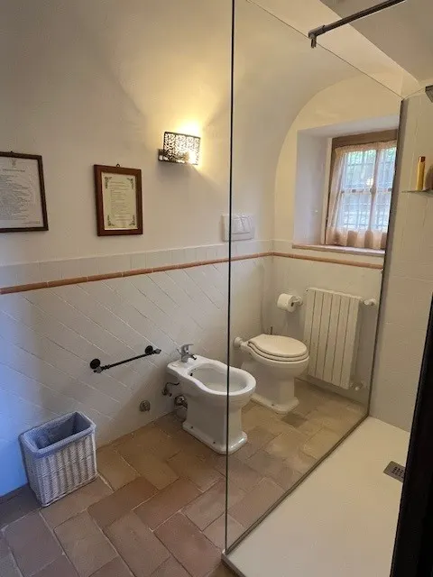 Casale con piscina e giardino · foto 12