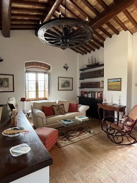 Casale con piscina e giardino · foto 13