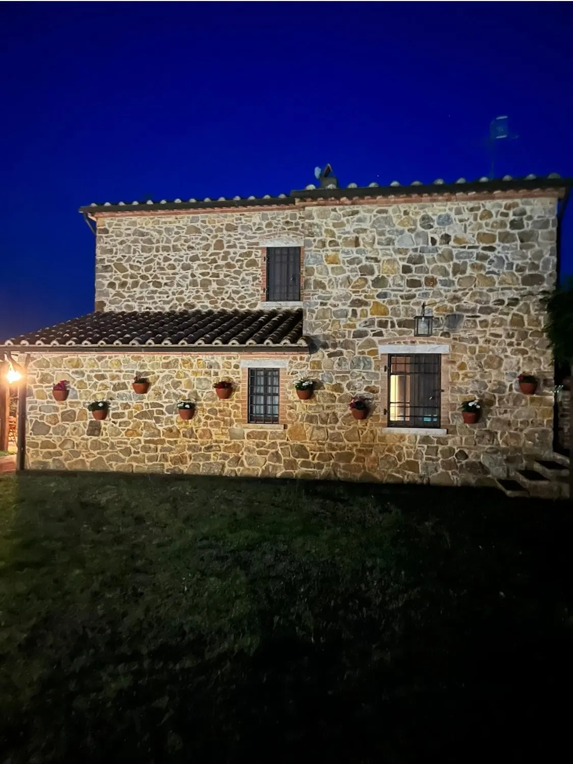 Casale con piscina e giardino · foto 20