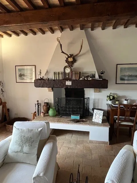 Casale con piscina e giardino · foto 6