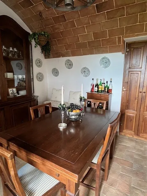 Casale con piscina e giardino · foto 10
