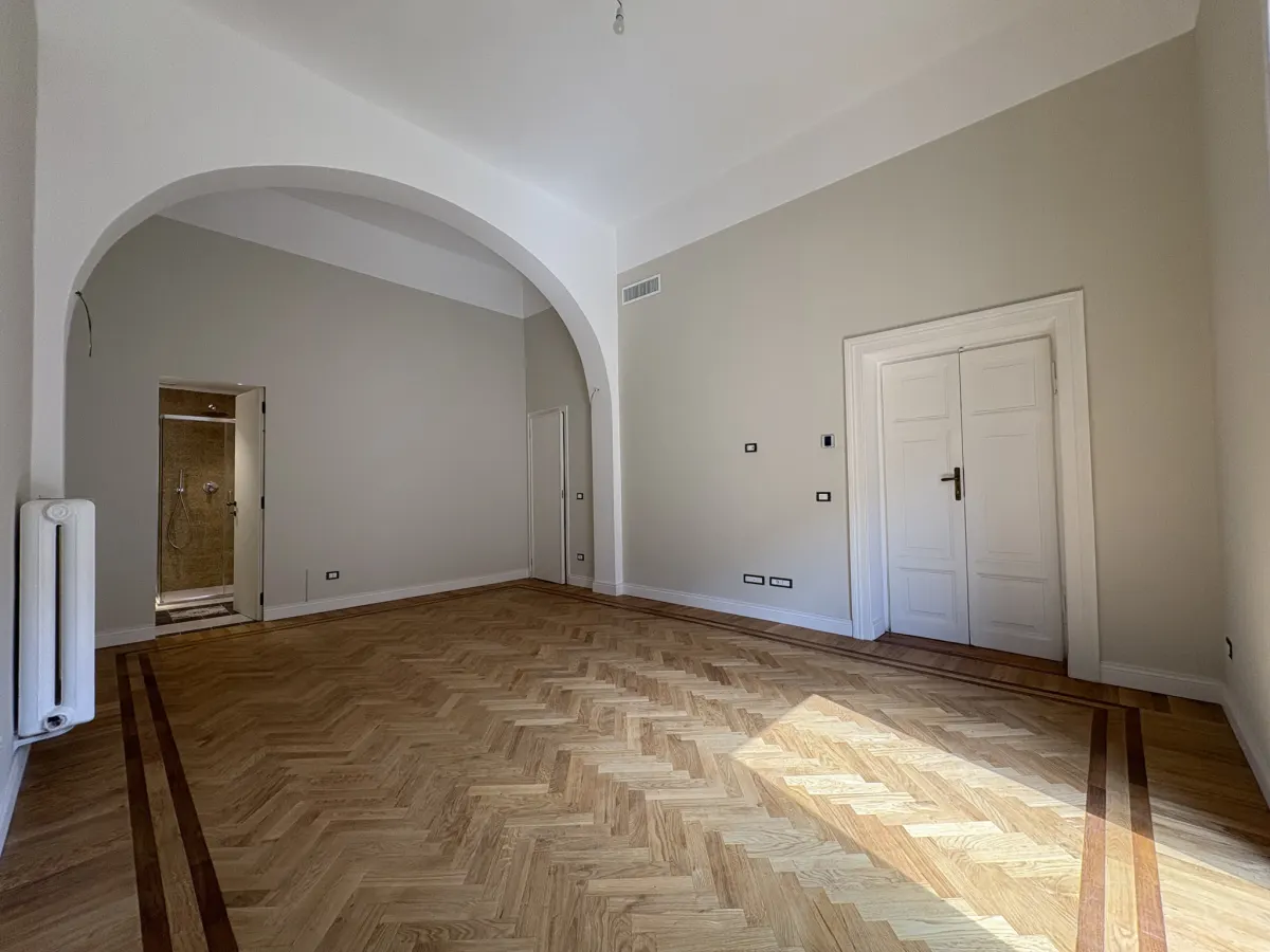 Via Genova attico ristrutturato con posto auto · foto 12