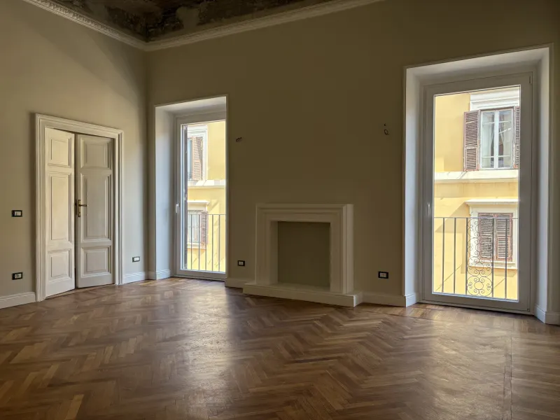 Via Genova attico ristrutturato con posto auto · foto 3