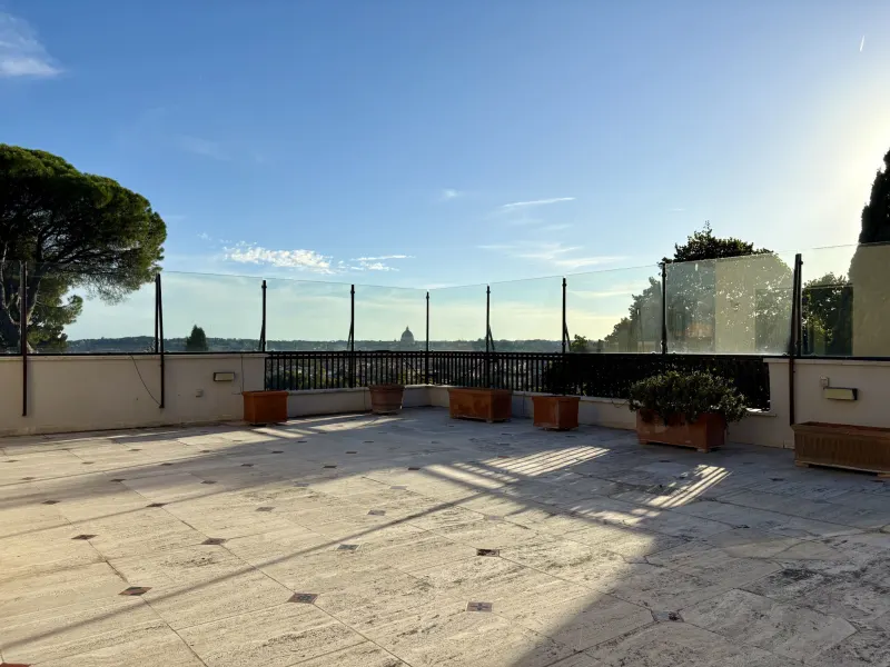 Parioli- Attico, terrazze e luce a Roma