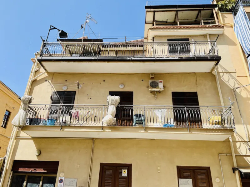 BAGHERIA PALAZZINA DI 3 PIANI · foto 2