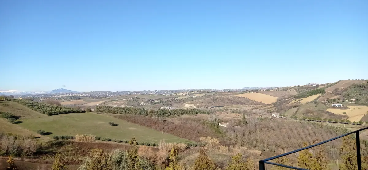 VILLA PANORAMICA CON AMPIO GIARDINO · foto 15