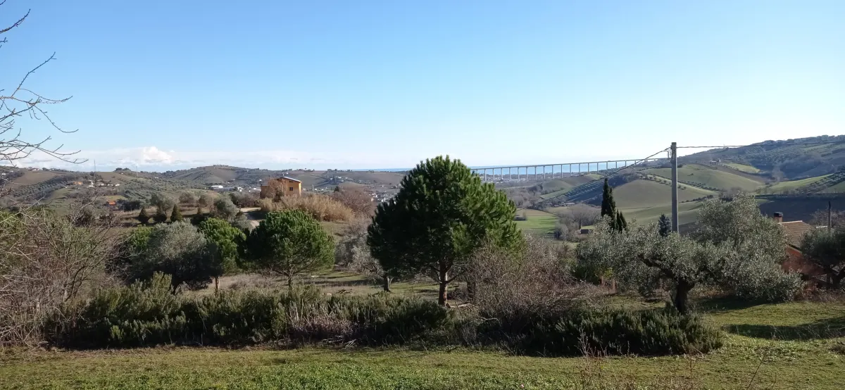 VILLA PANORAMICA CON AMPIO GIARDINO · foto 24