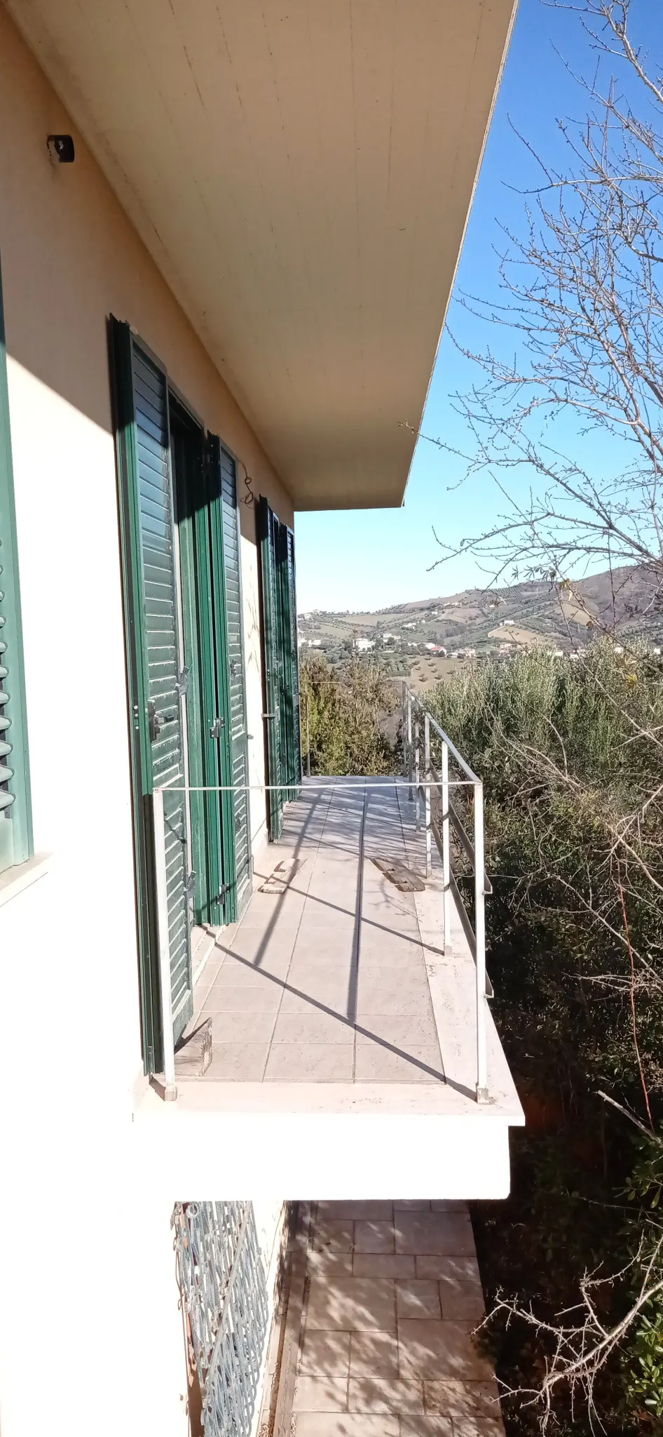 VILLA PANORAMICA CON AMPIO GIARDINO · foto 8