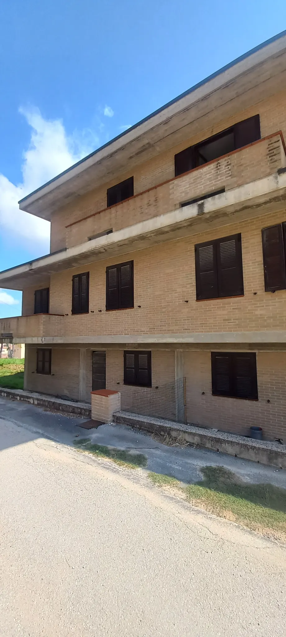 Porzione di villa bifamiliare · foto 1