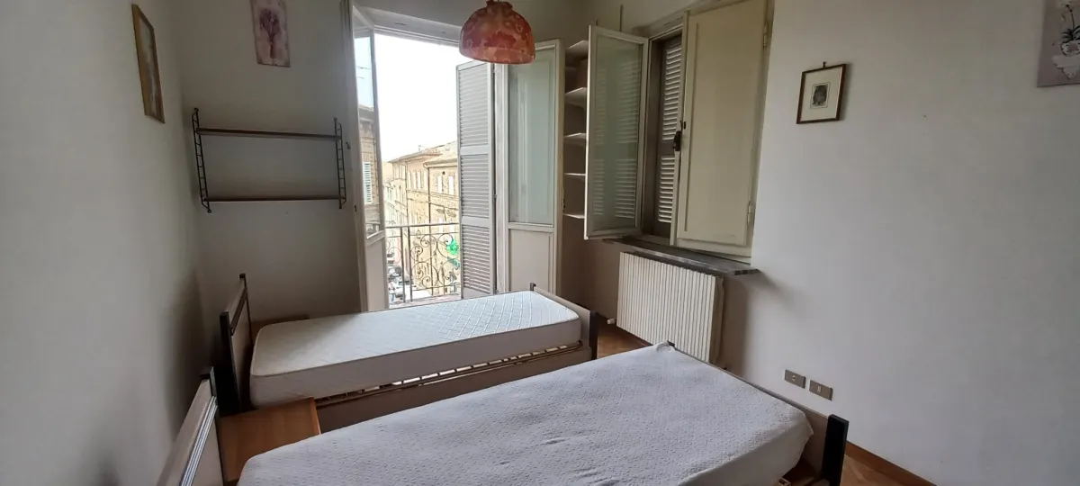 Appartamento arredato in palazzo signorile del centro storico · foto 11