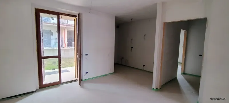 Appartamento al piano terra con giardino e garage a Monte San Giusto