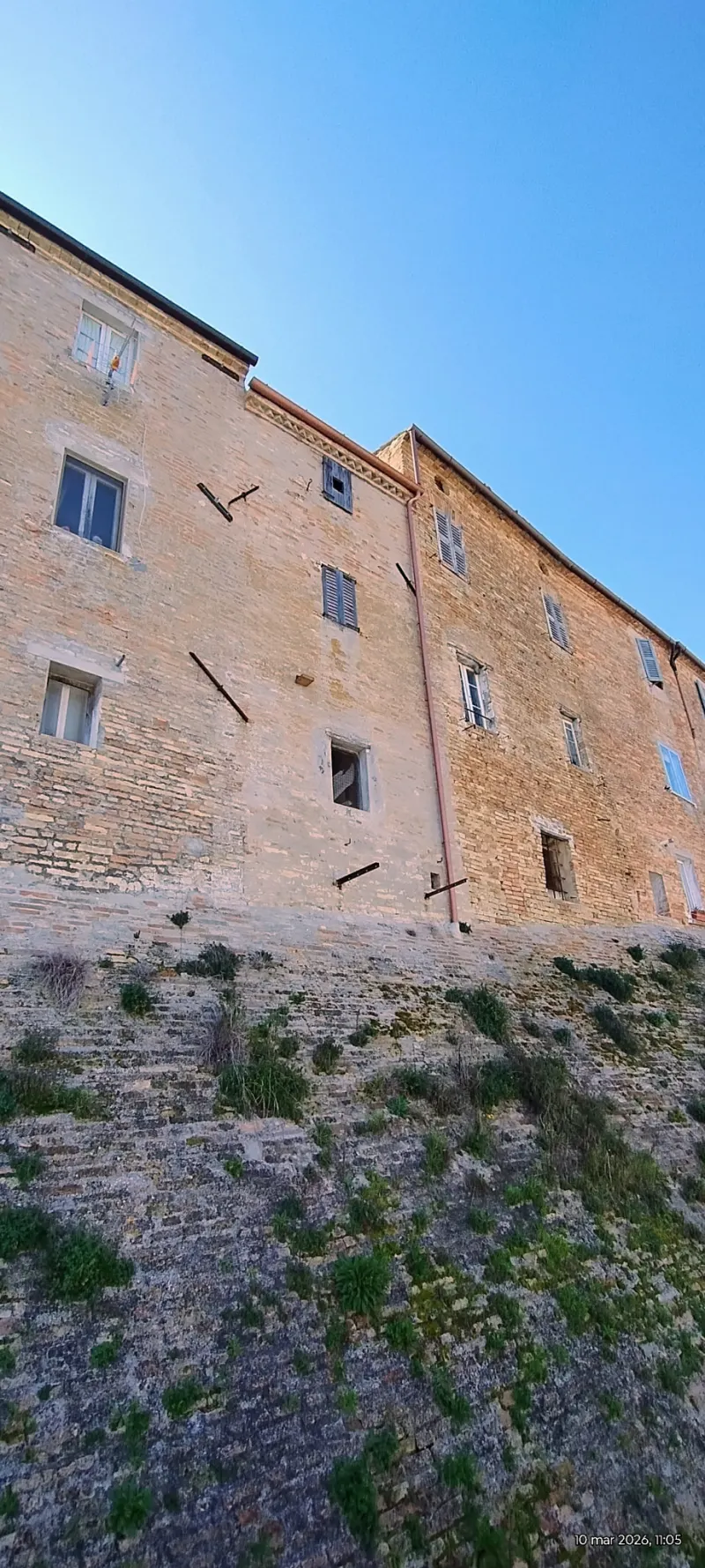 Abitazione cielo terra da ristrutturare · foto 5