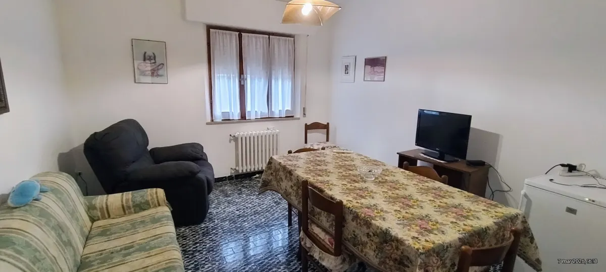 Abitazione singola composta da 4 unità con terreno · foto 7