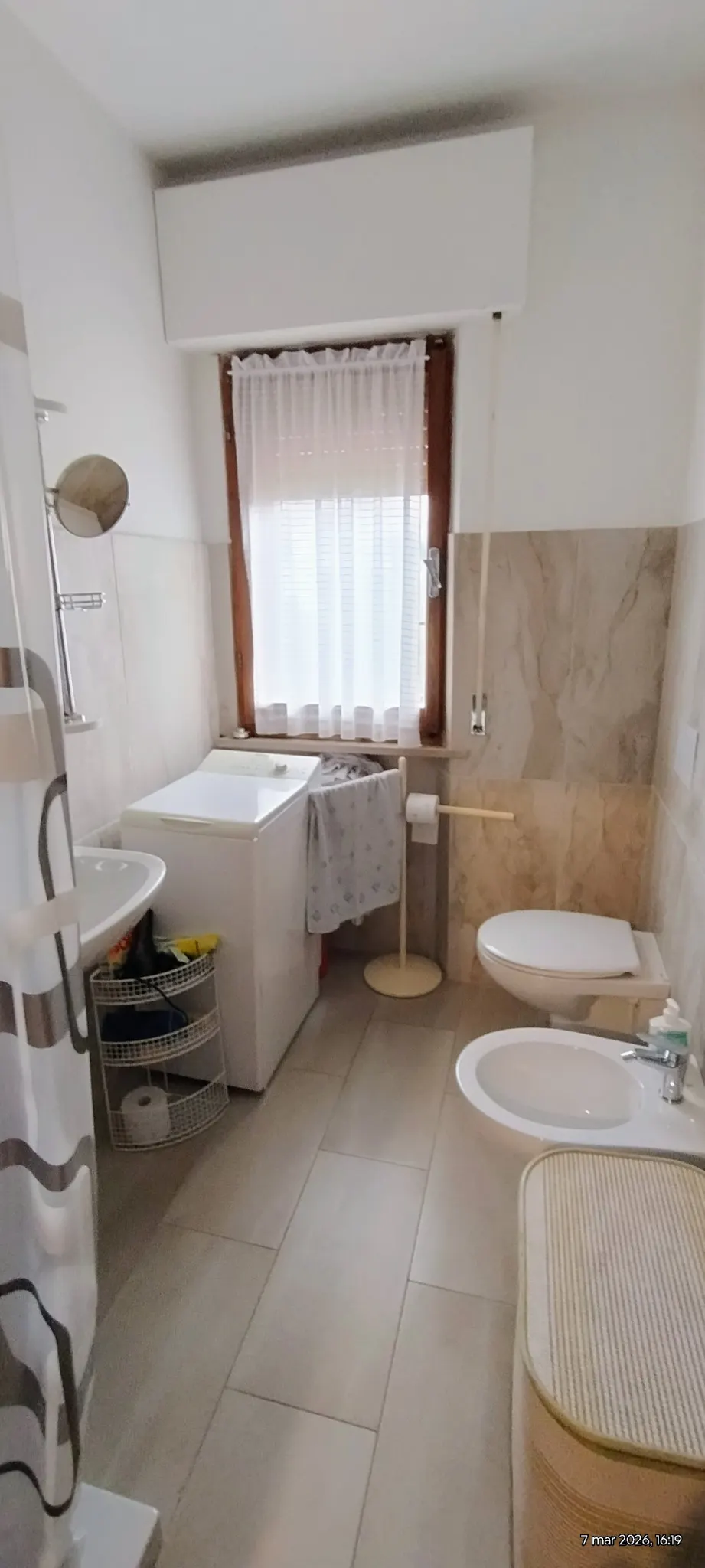 Abitazione singola composta da 4 unità con terreno · foto 9