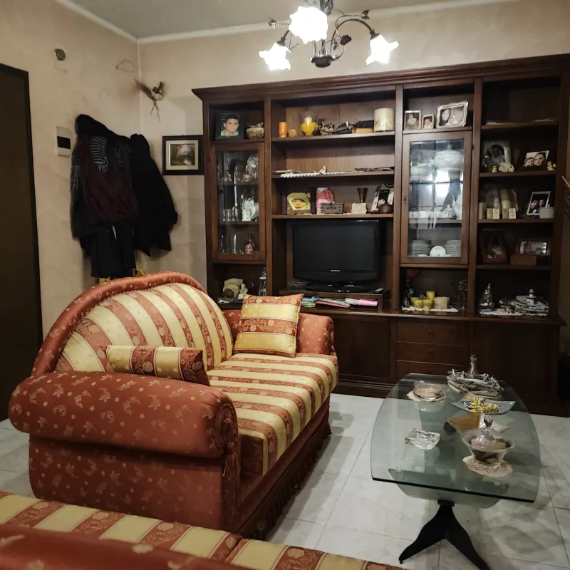 5 Vani con Terrazzo e Garage a Valverde