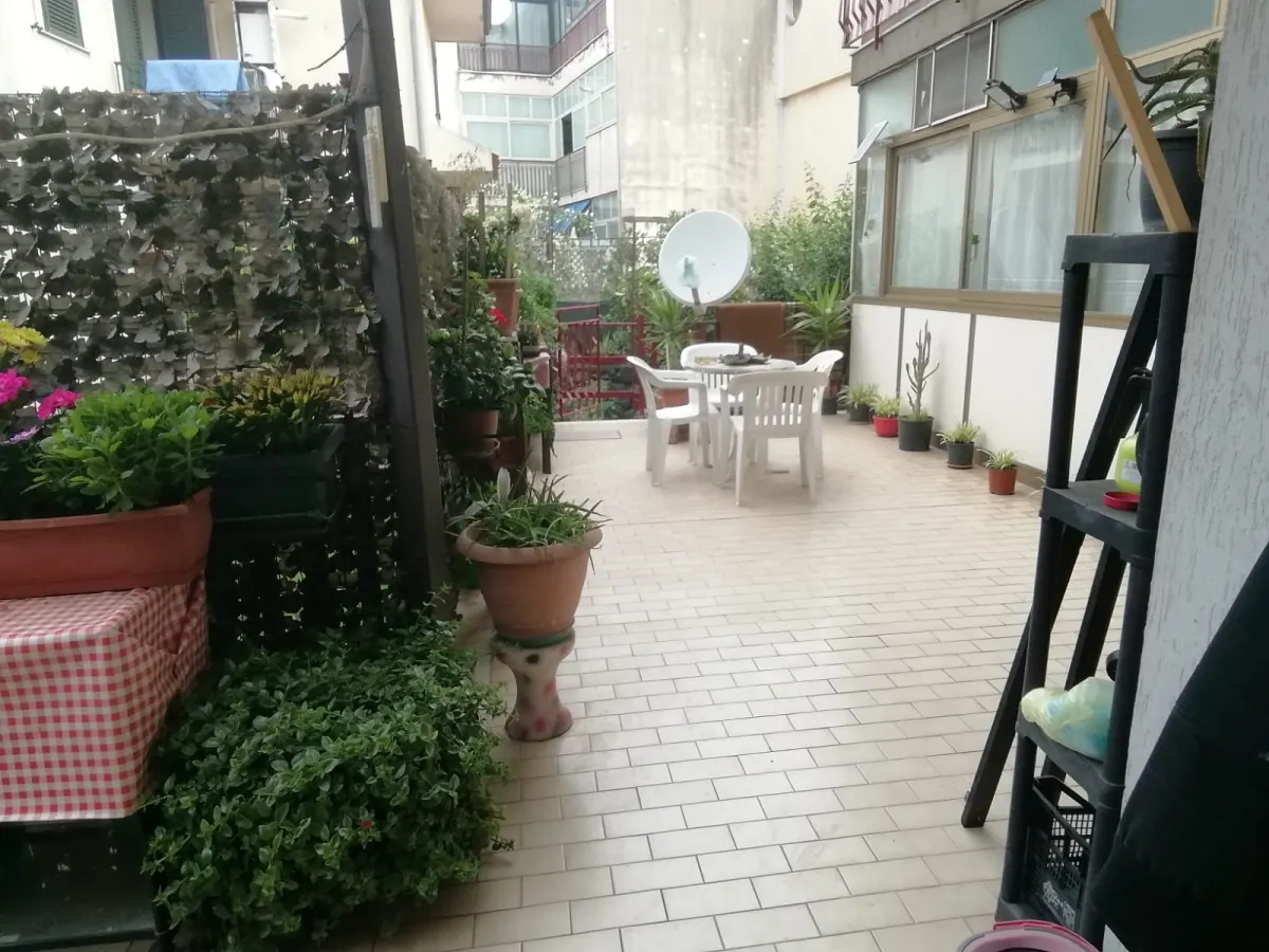 Trivani, Terrazzo, Giardini, Garage · foto 6