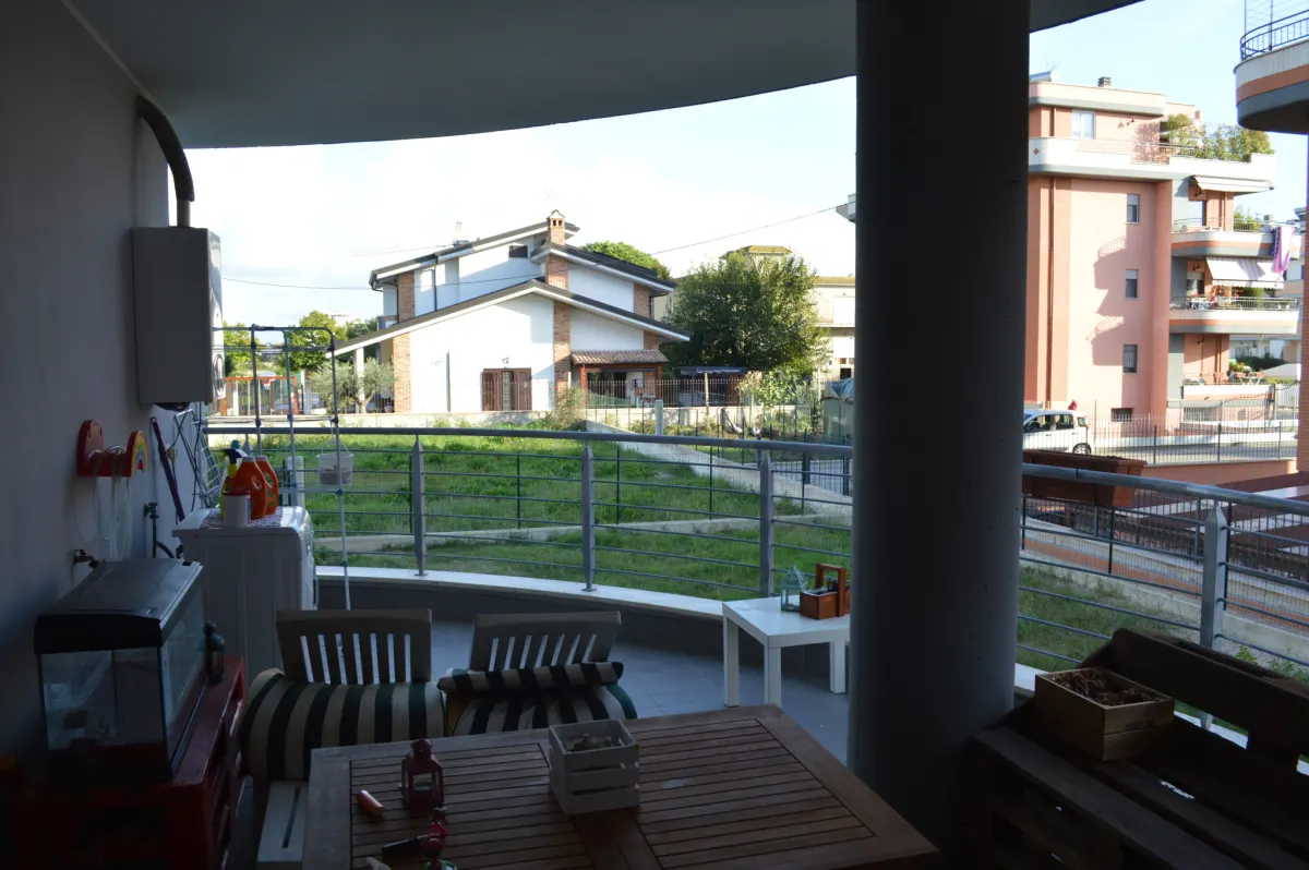 Appartamento con giardino privato · foto 11