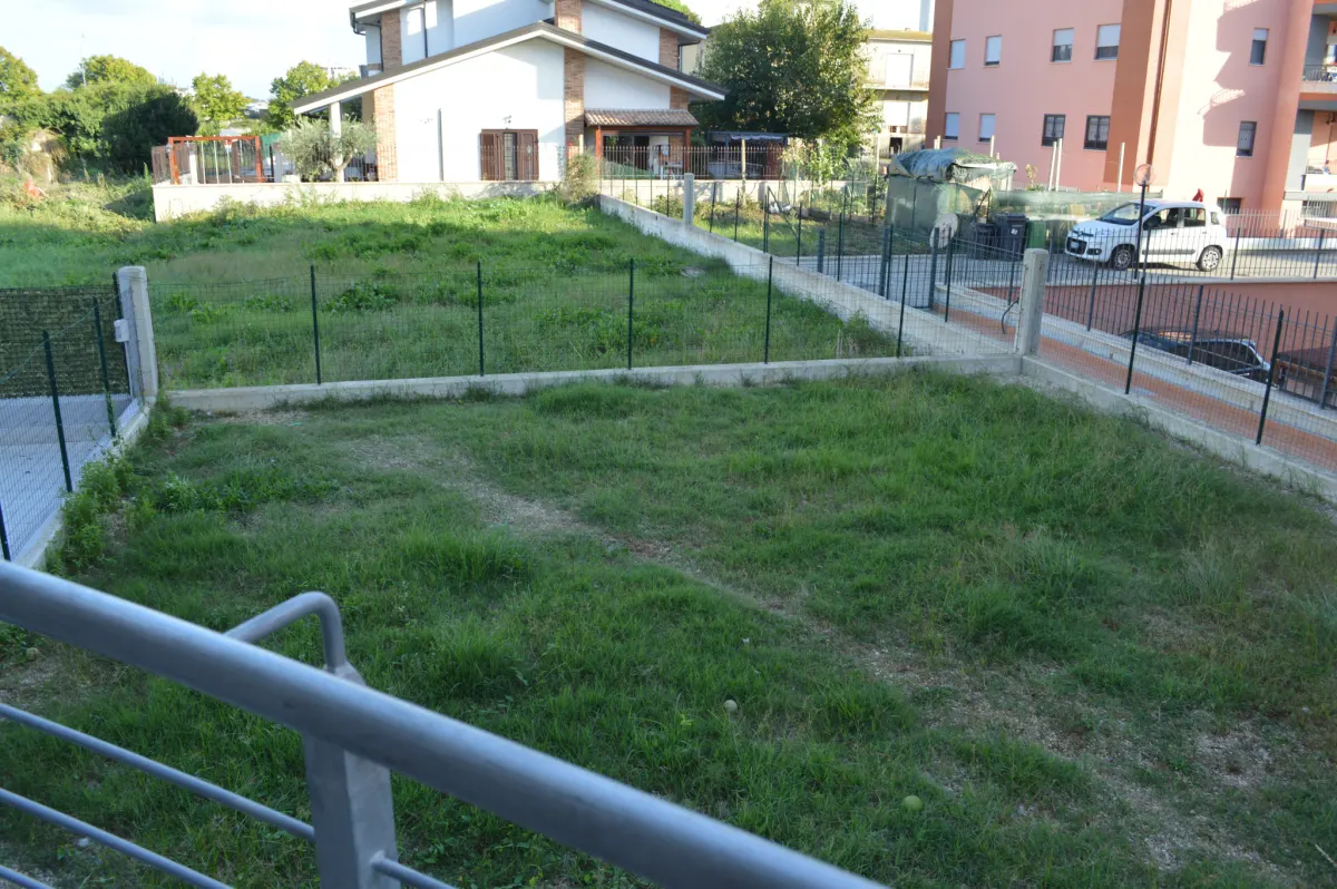 Appartamento con giardino privato · foto 13