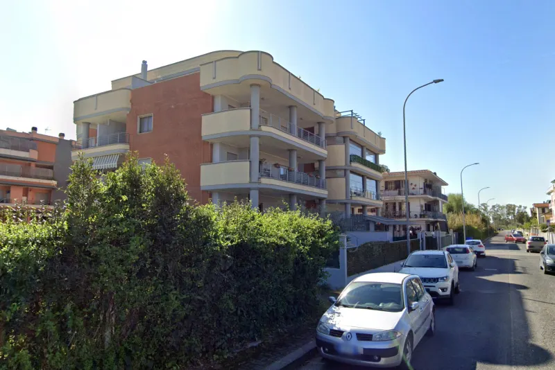 Appartamento con giardino privato · foto 5