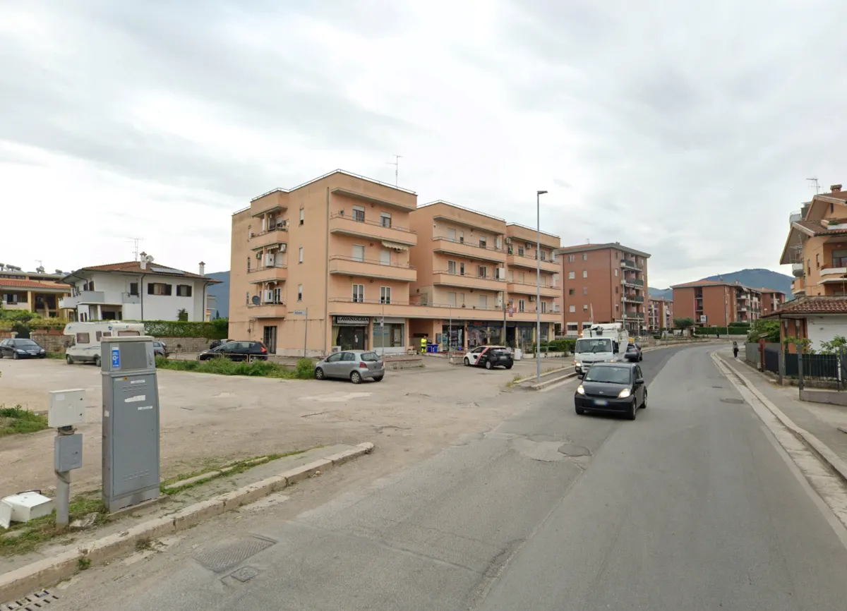 Appartamento zona centro · foto 9