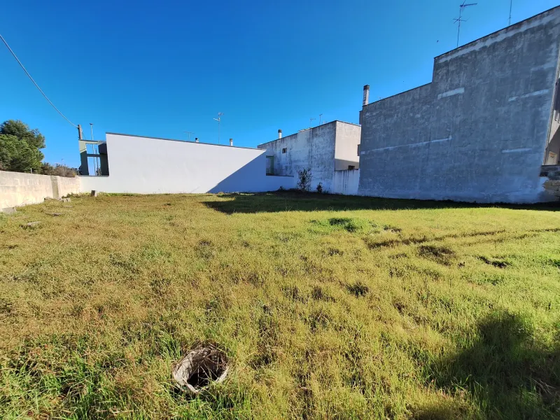 Terreno in vendita in Via Antonio Bortone s.n.c., Caprarica di Lecce · foto 2