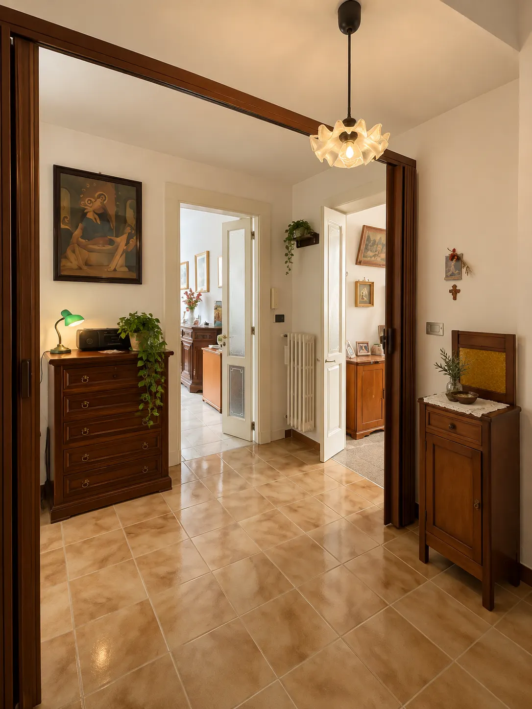 Proprietà Angolare con Ampi Spazi · foto 6