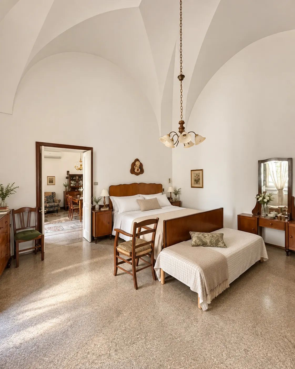 Proprietà Angolare con Ampi Spazi · foto 10