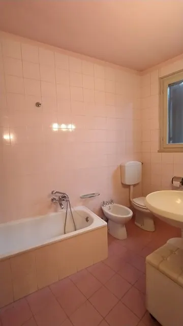 Trilocale su due livelli in centro · foto 5