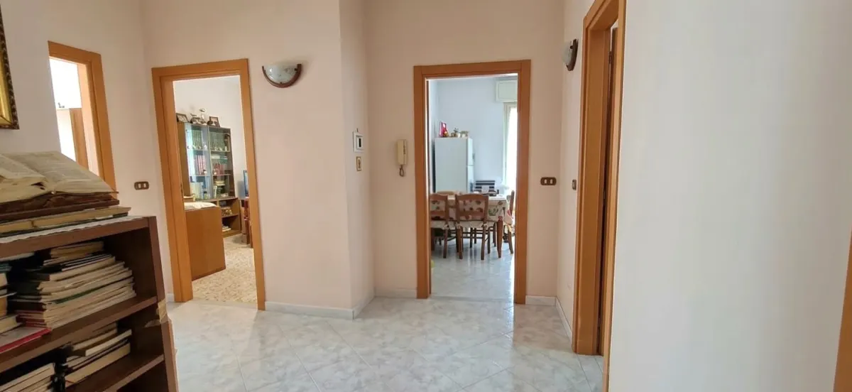 Castellammare di Stabia: 3 vani con doppia esposizione in Via Galeno · foto 6