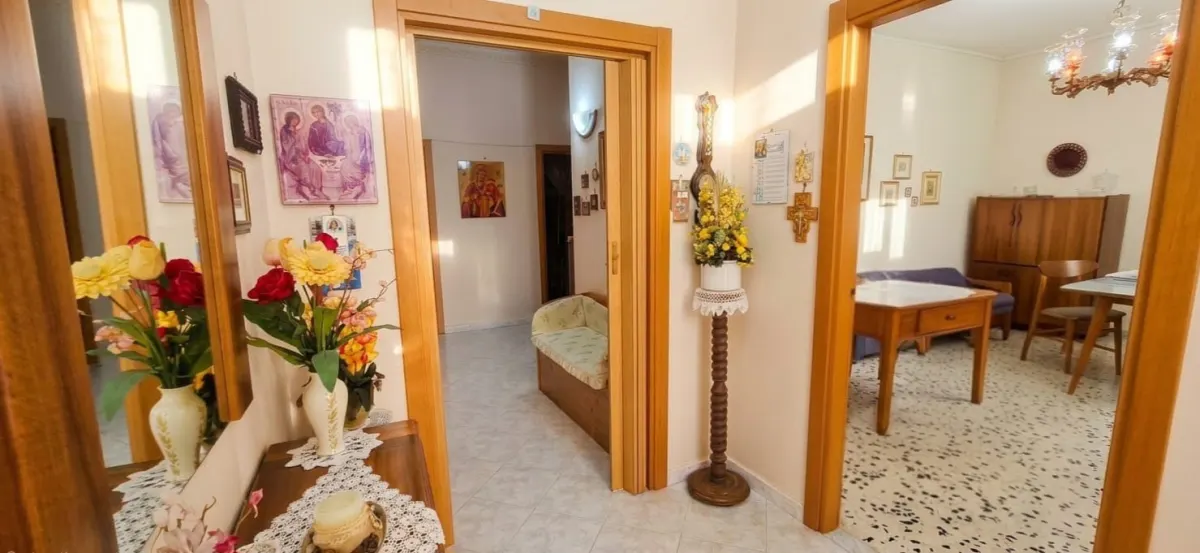 Castellammare di Stabia: 3 vani con doppia esposizione in Via Galeno · foto 10