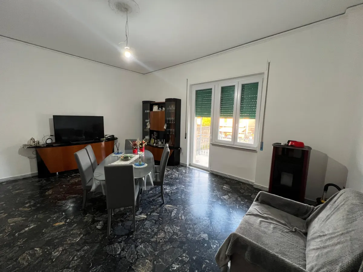 Appartamento con posto auto · foto 1