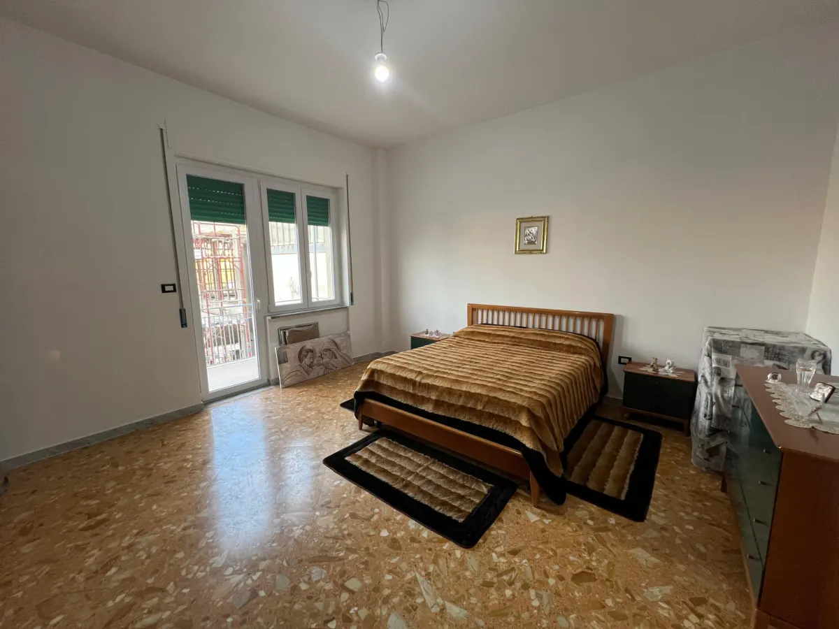 Appartamento con posto auto · foto 13