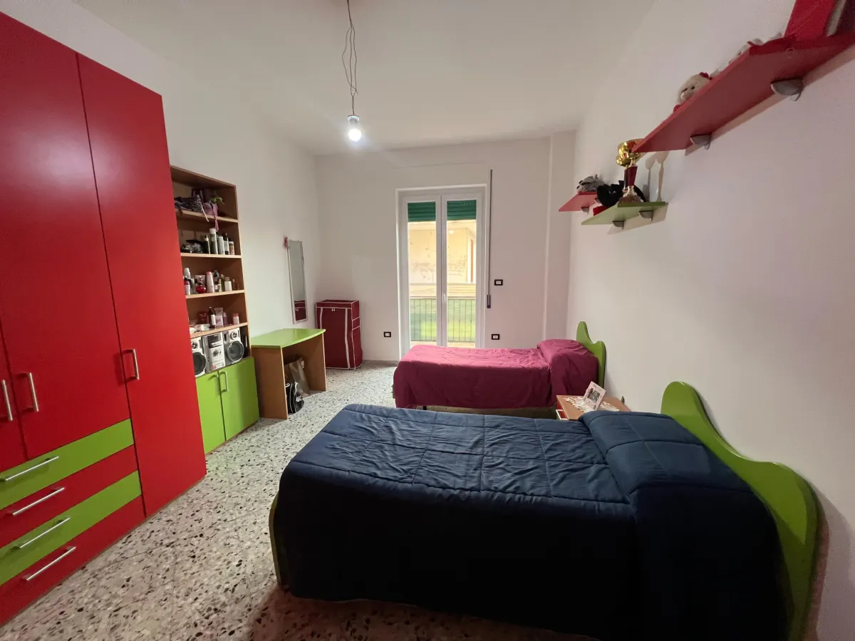 Appartamento con posto auto · foto 17
