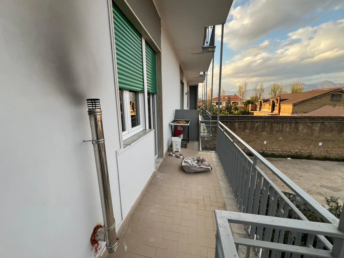 Appartamento con posto auto · foto 7
