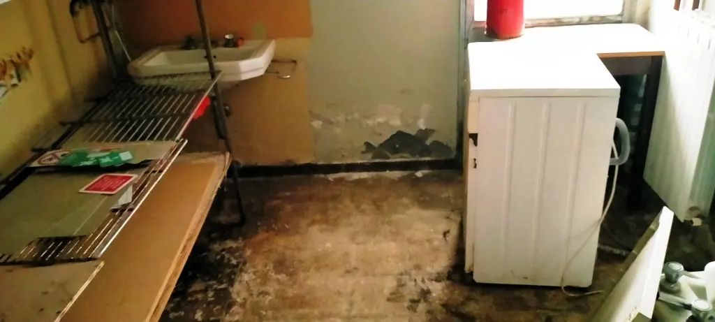 piccola pensione con nove camere da ristrutturare · foto 6