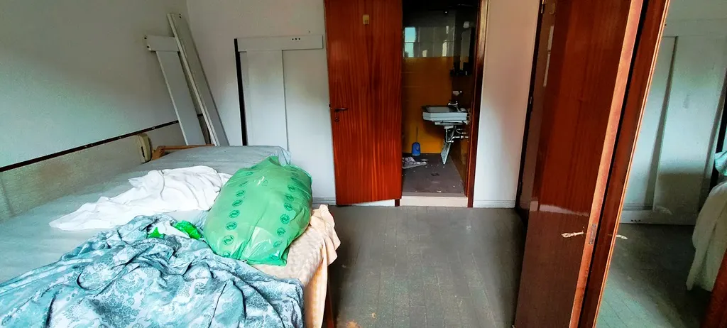 piccola pensione con nove camere da ristrutturare · foto 8