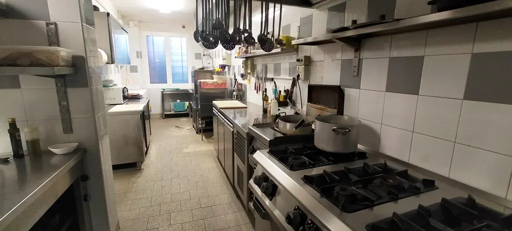 Ristorante attrezzato con forno a legna e Spazio Esterno · foto 8