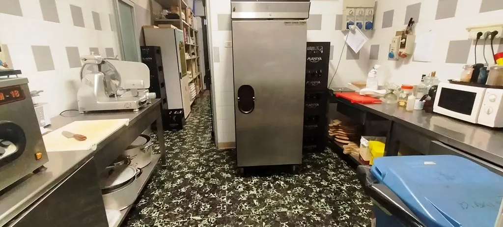 Ristorante attrezzato con forno a legna e Spazio Esterno · foto 9