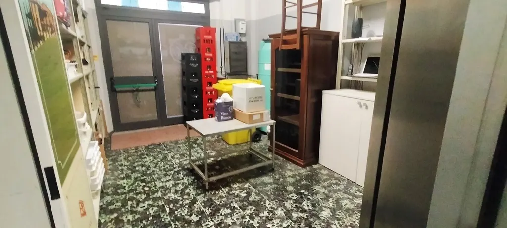 Ristorante attrezzato con forno a legna e Spazio Esterno · foto 10