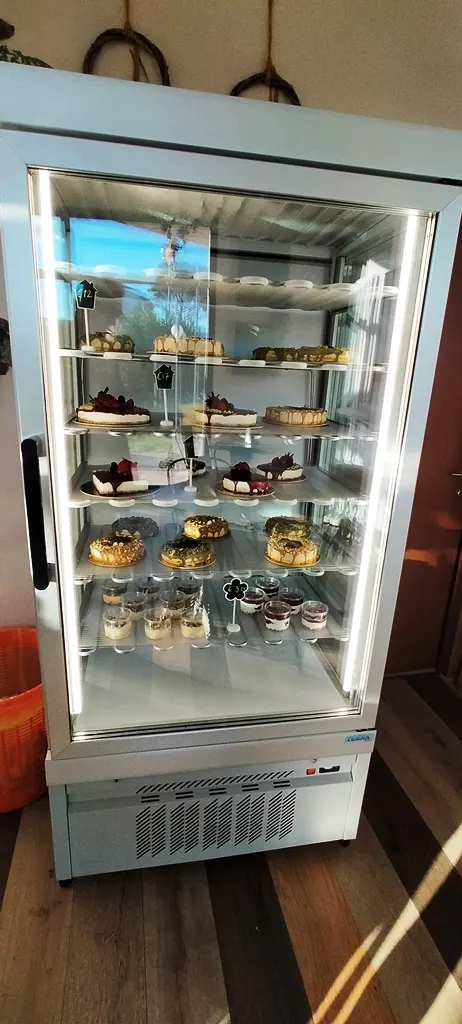 Gelateria con spazio esterno · foto 2