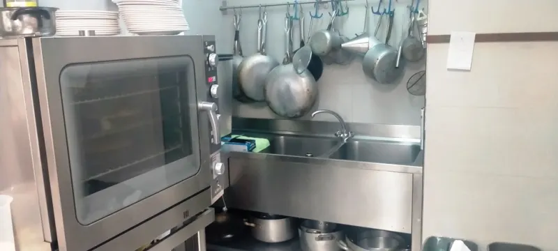 ristorante con attrezzatura 46 posti interni · foto 4