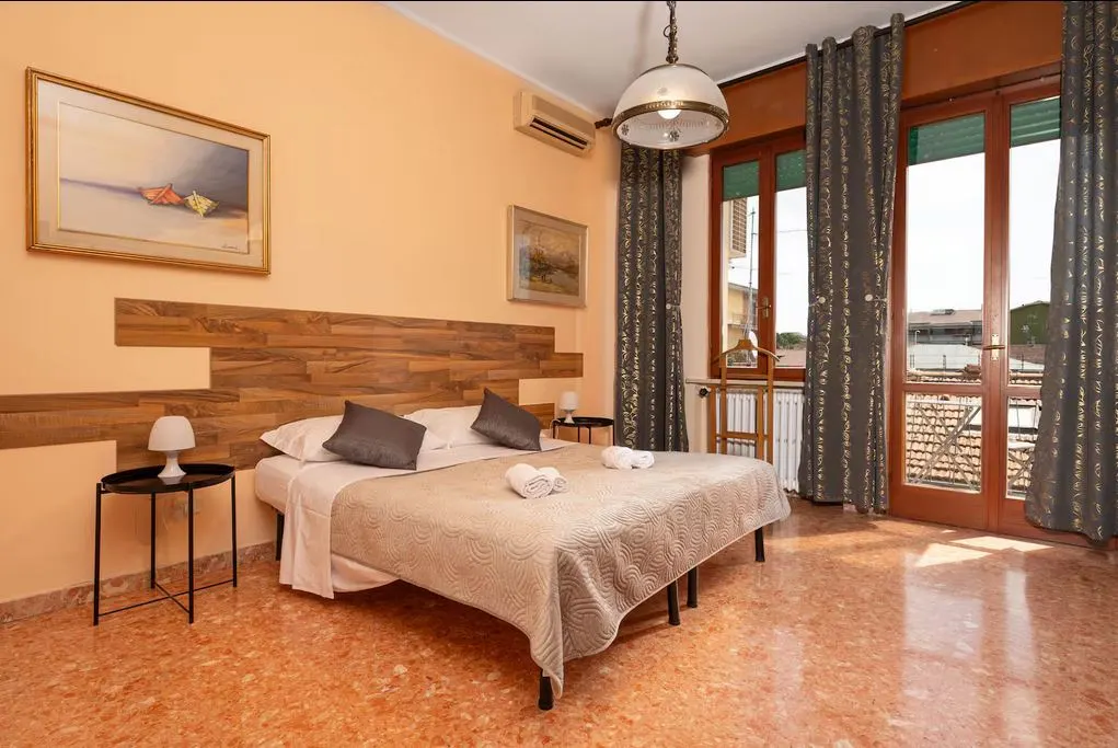 Centrale Attico 6 posti letto uso B&B e locazioni turistiche · foto 11