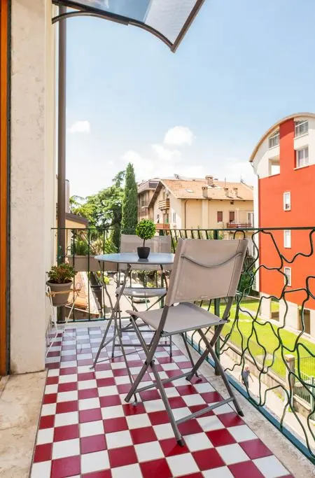 Centrale Attico 6 posti letto uso B&B e locazioni turistiche · foto 17