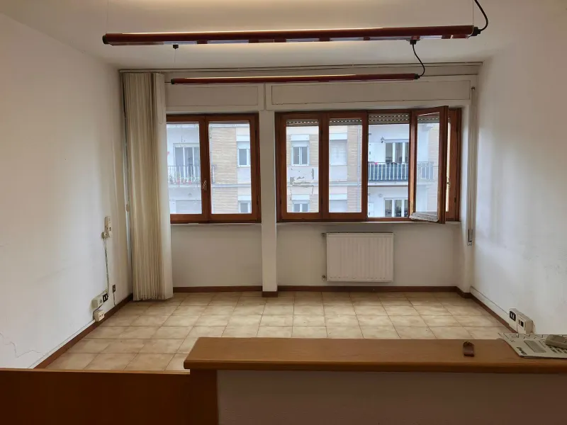 Latina appartamento di ampia metratura con grande terrazzo · foto 2